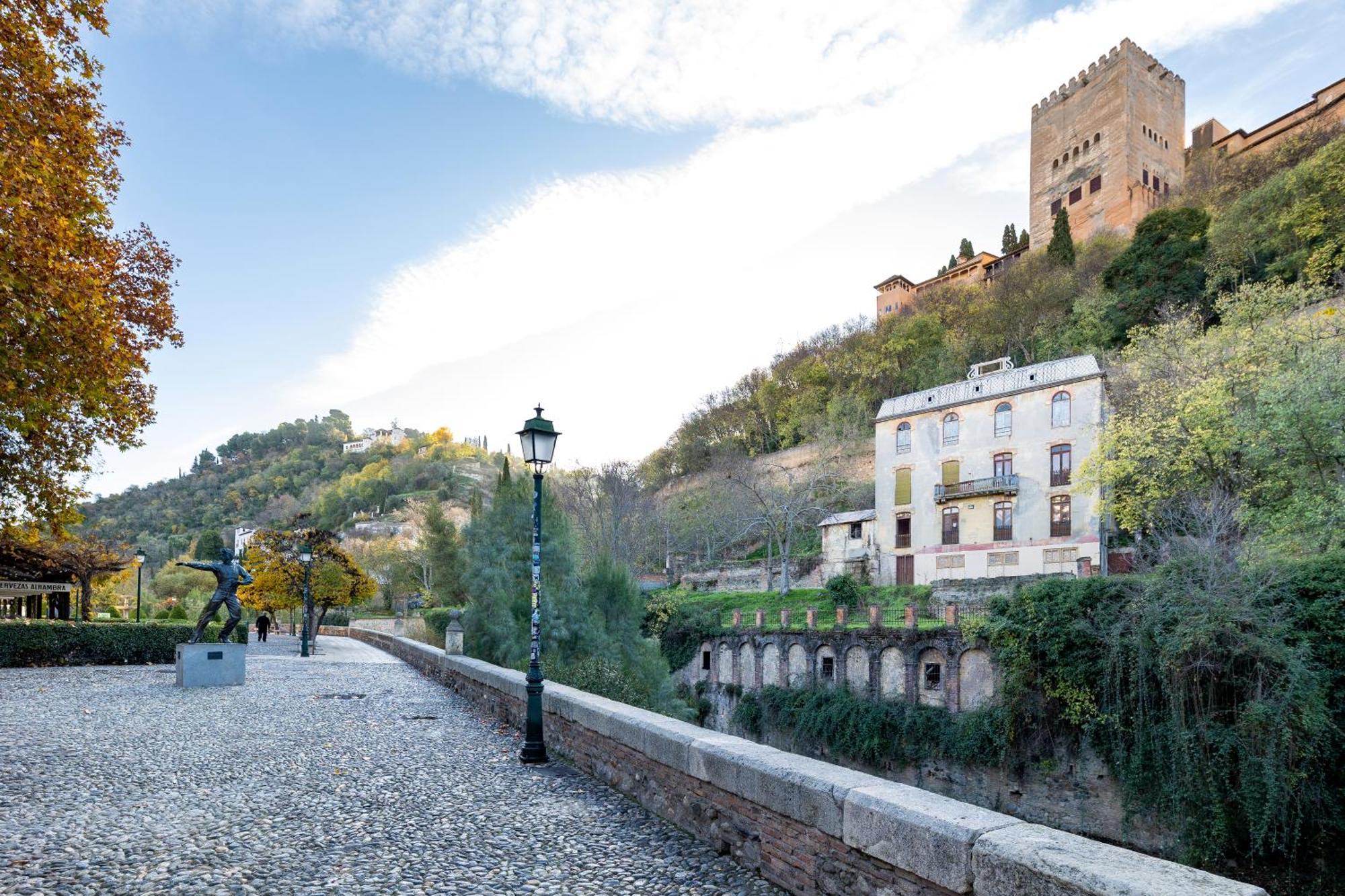 Frente A La Alhambra Apartman Granada Kültér fotó